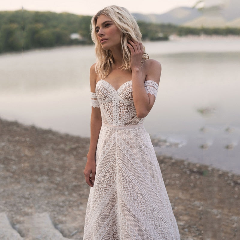 2019 Boho Sweetheart Beach Chic Lace Wedding Dresses Bohemian Detachable Sleeves Open Back Ultra-feminine Bridal Gowns AX174